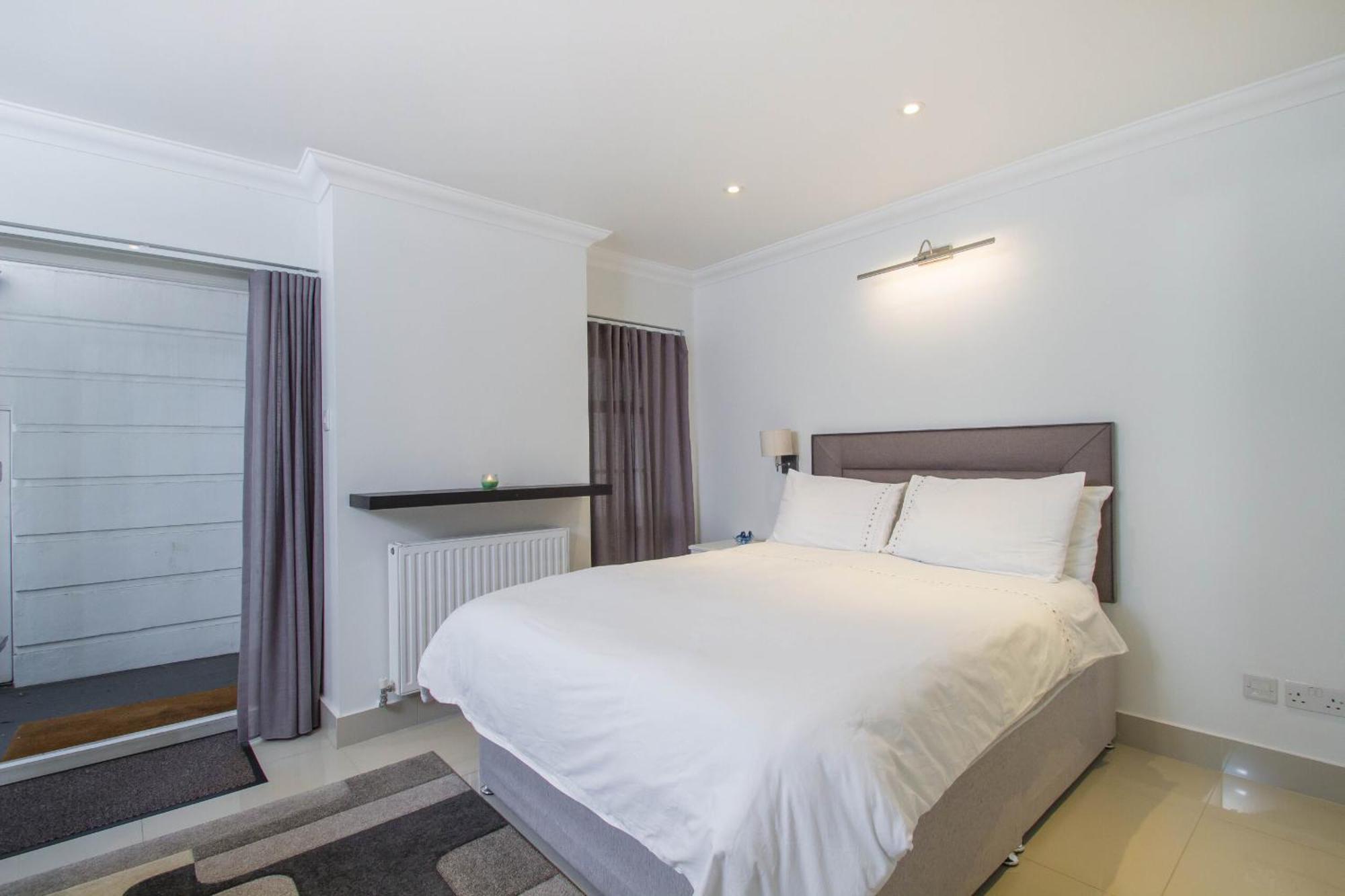 Marylebone Village Apartments London Room photo